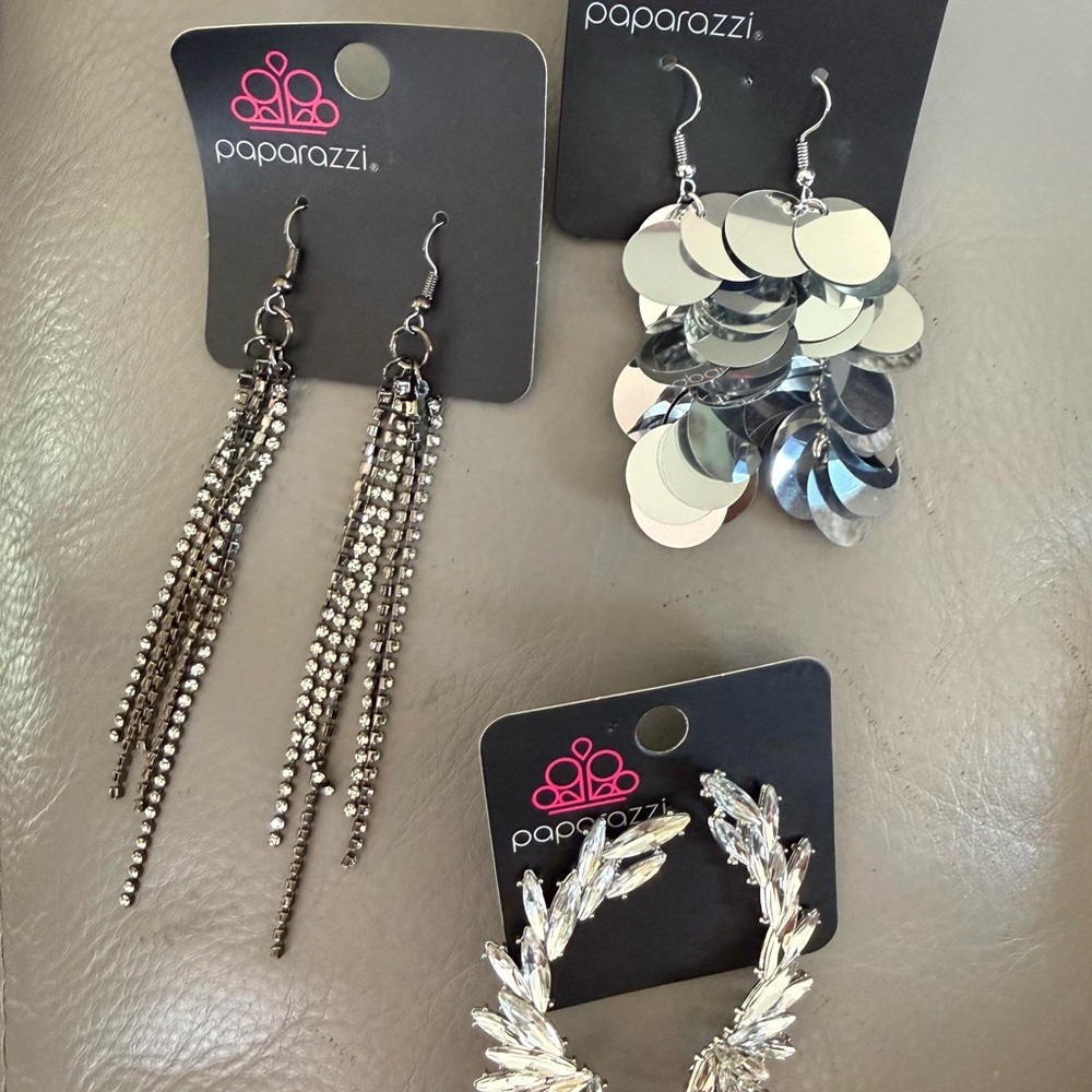 NWT Paparazzi Silver and Black Statement Earrings